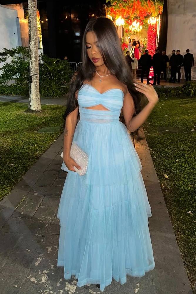 Feminine Floor-Length Tiered A-Line Tulle Strapless Evening Dresses