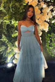 Feminine Floor-Length Tiered A-Line Tulle Strapless Evening Dresses