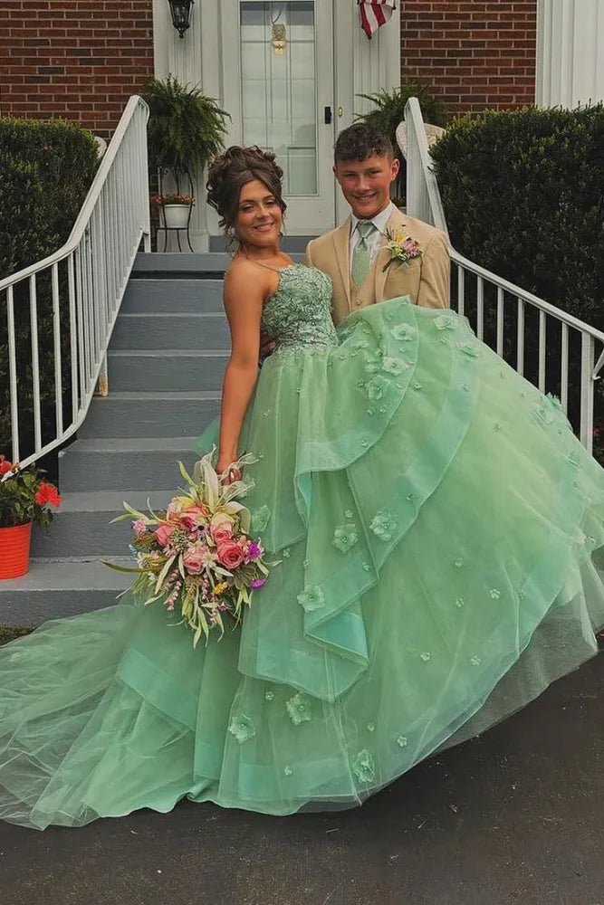 Modern Green Long Ball Gown Tulle Prom Dresses with Ruffles