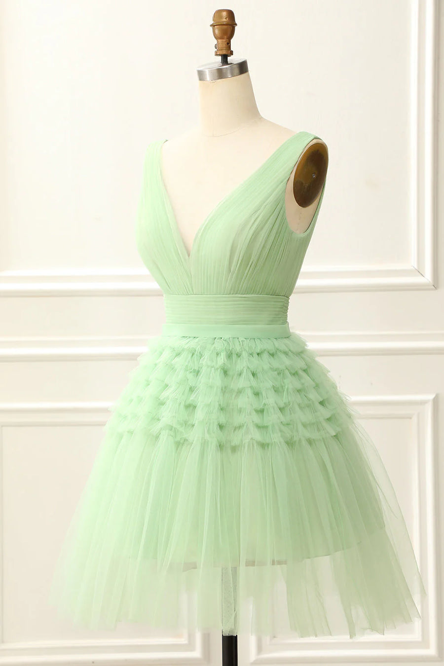 Sage Chic V-Neck Tiered Tulle A-Line Homecoming Dresses