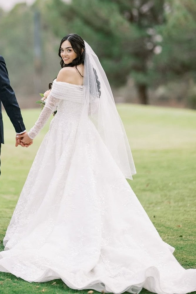 Luxurious Off-The-Shoulder A-Line Lace Tulle Wedding Dresses