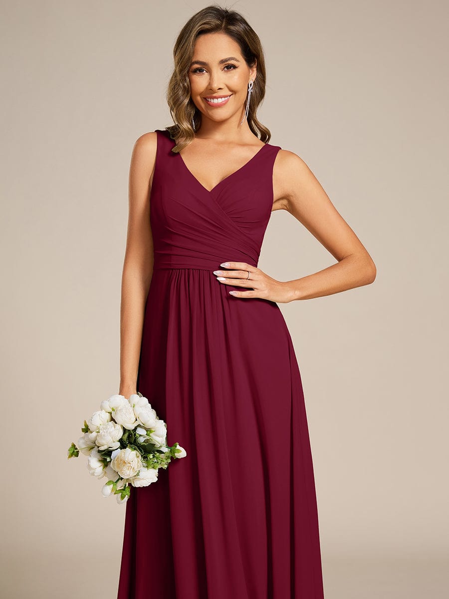 Delicate Sleeveless V-Neck A-Line Chiffon Bridesmaid Dress