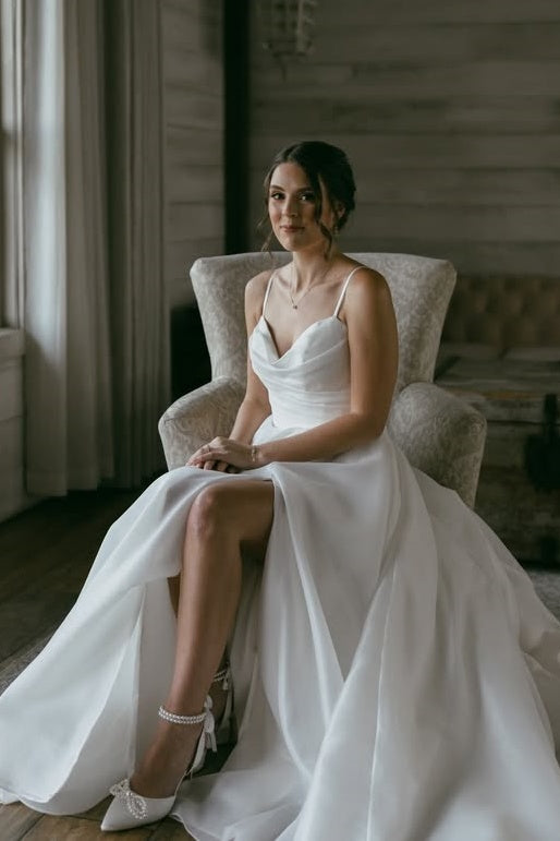 Sexy V-Neck Spaghetti Straps A-Line Chiffon Wedding Dresses with Slit